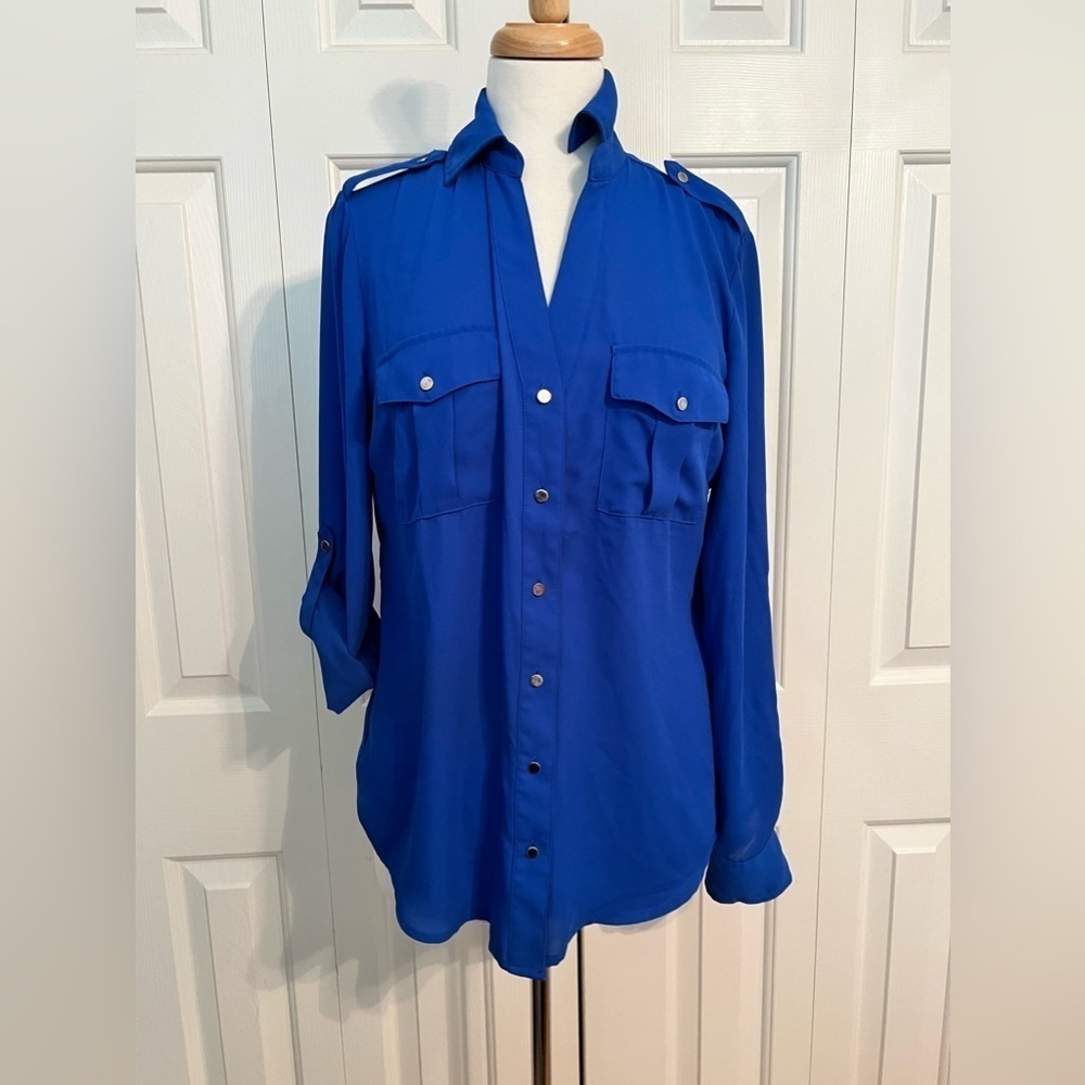 NWOT Roll-Tab Utility Shirt in Royal Blue Size Medium - Picture 3 of 7